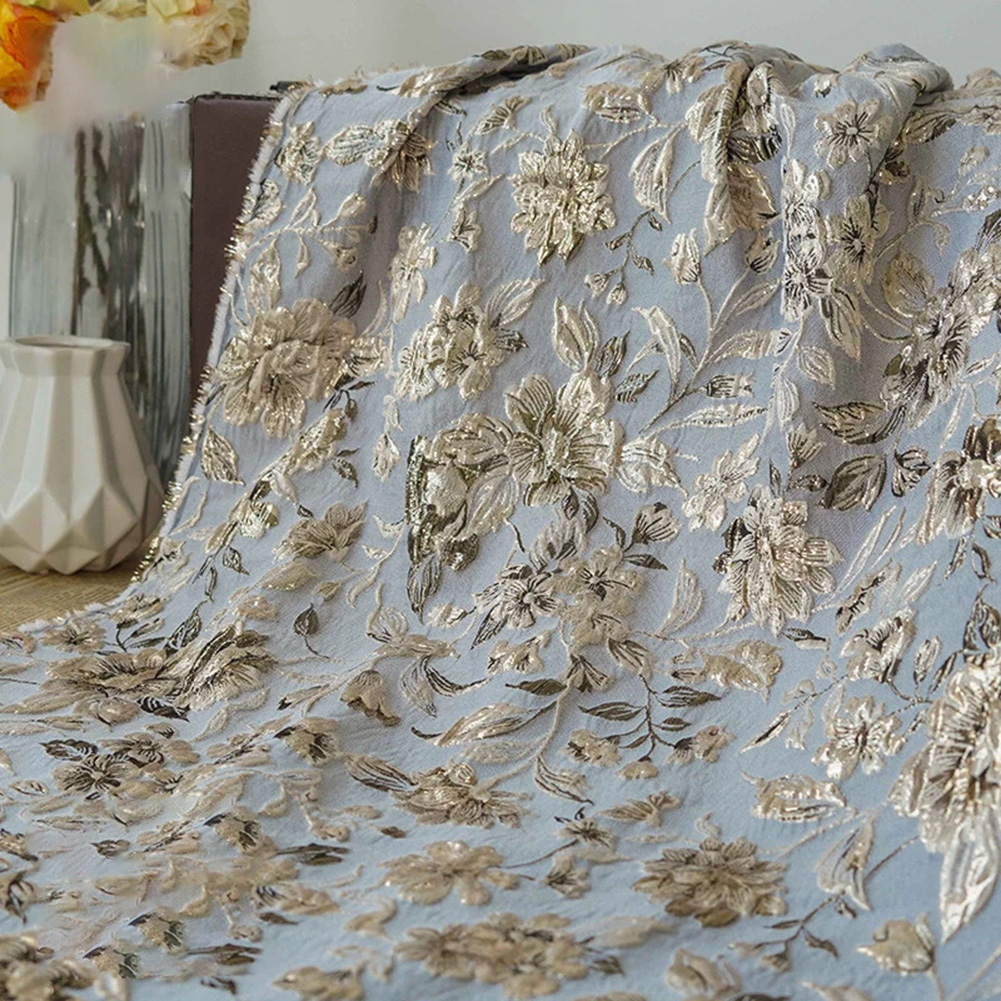 Sewing Geotextile Fabric - エンボス加工のファッション縫製生地、複雑なジャカード模様、グレーの高品質縫製生地、衣類生地、カーテン生地