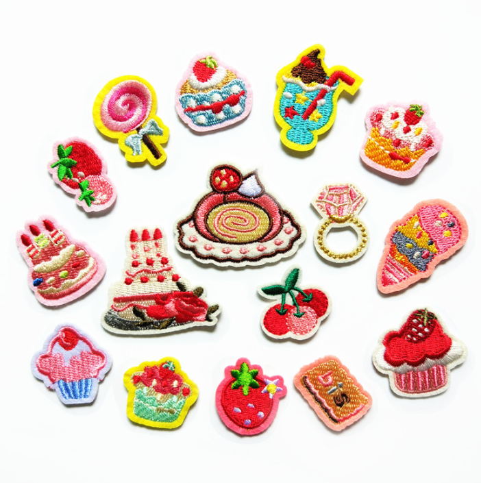 Sewing Id - 10個入り フルーツケーキ 刺繍ワッペン アイロン接着/縫い付け ジーンズ コート