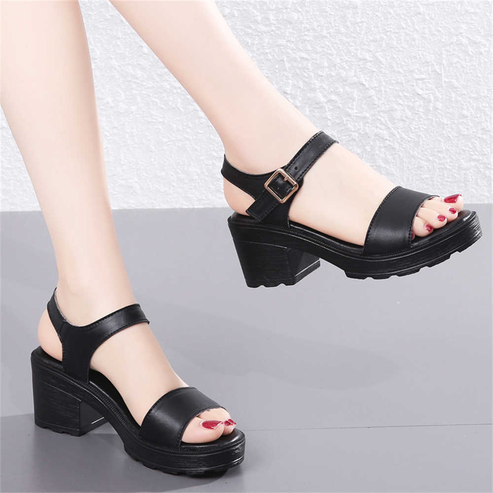 天然牛革 34-40 レースアップスニーカー カジュアル女性 - Sewing Industry のレビューと価格