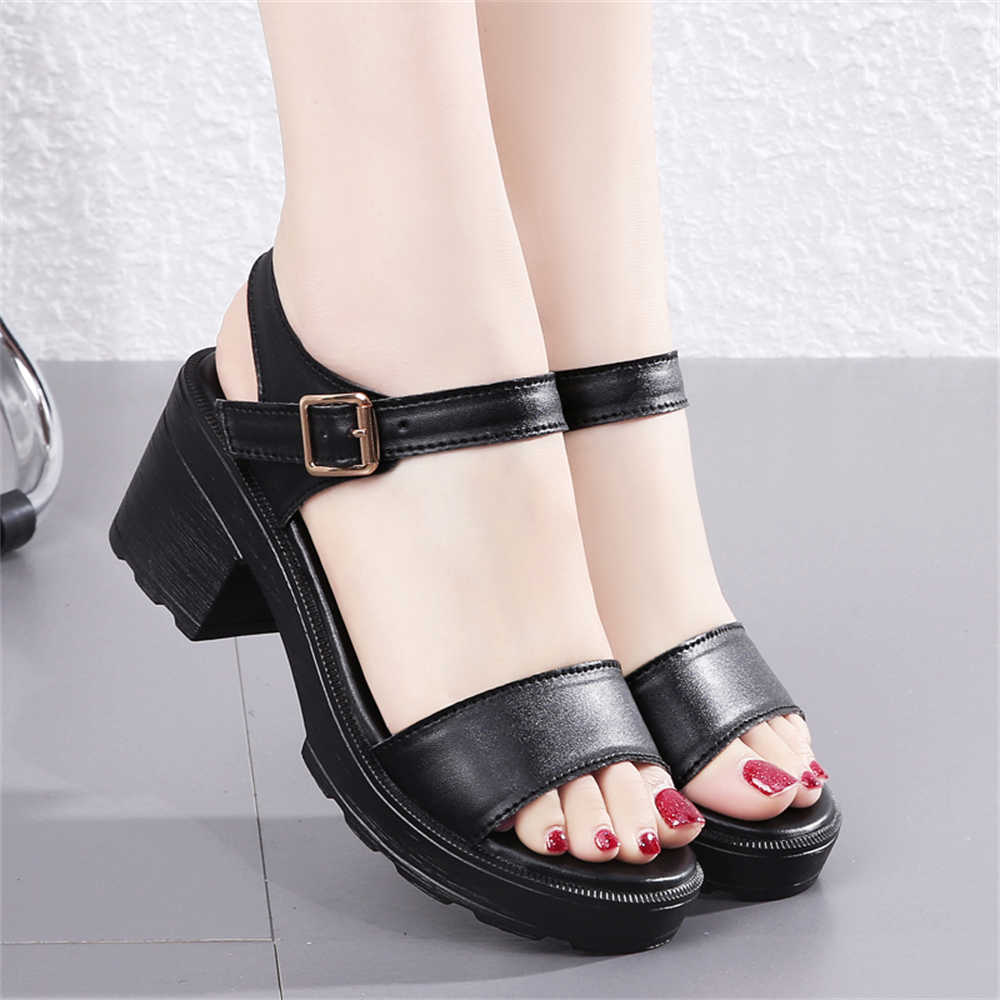 天然牛革 34-40 レースアップスニーカー カジュアル女性 - Sewing Industry のレビューと価格