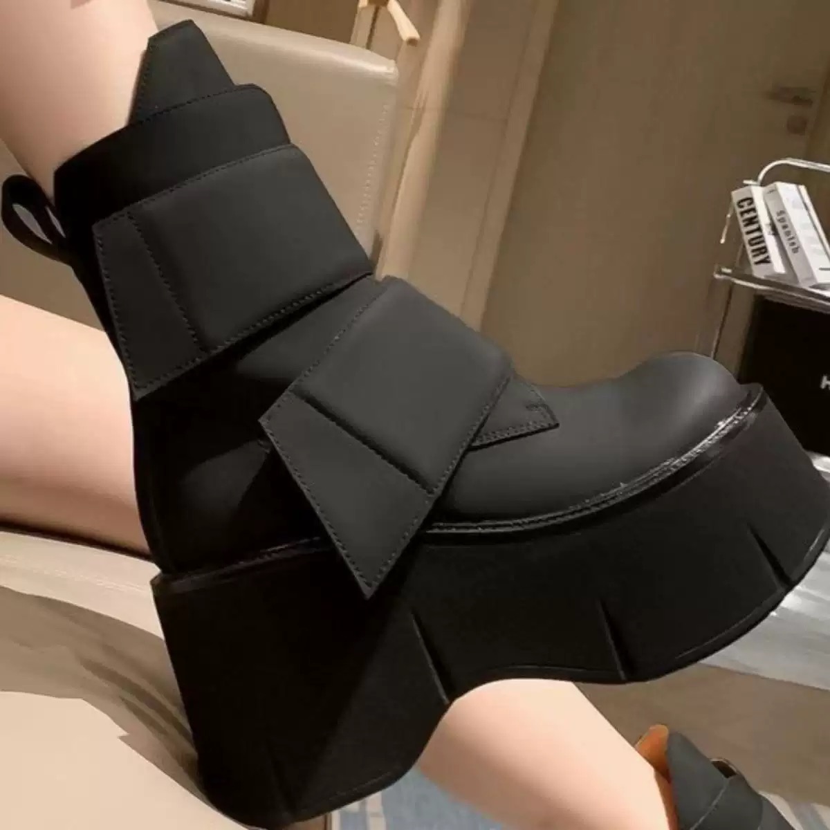 デザイナーの新作、おしゃれで多用途な身長アップベルクロレディ - Sewing Nylon のレビューと価格