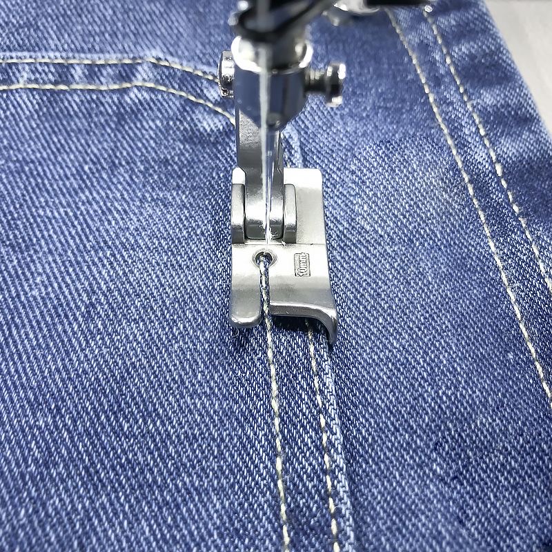 工業用フラットミシン右ブロッキングエッジ押え。トップステッチ - Sewing Expert のレビューと価格
