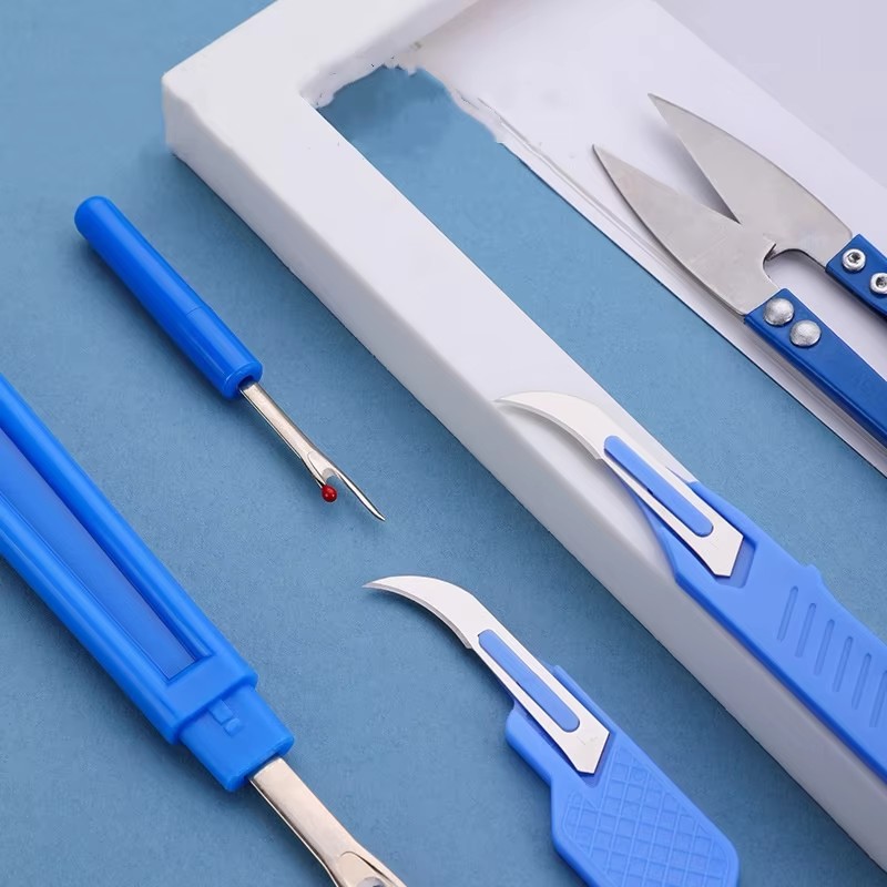 5個入り縫い目切り取り器セット、ステッチ糸取り器、ハサミ付き - Seam Ripper Tool のレビューと価格